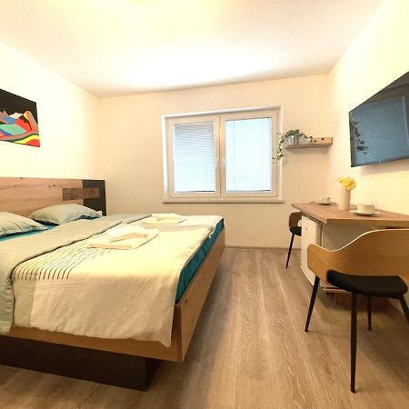 Apartments And Rooms Pri Baslju Cerkno Kültér fotó