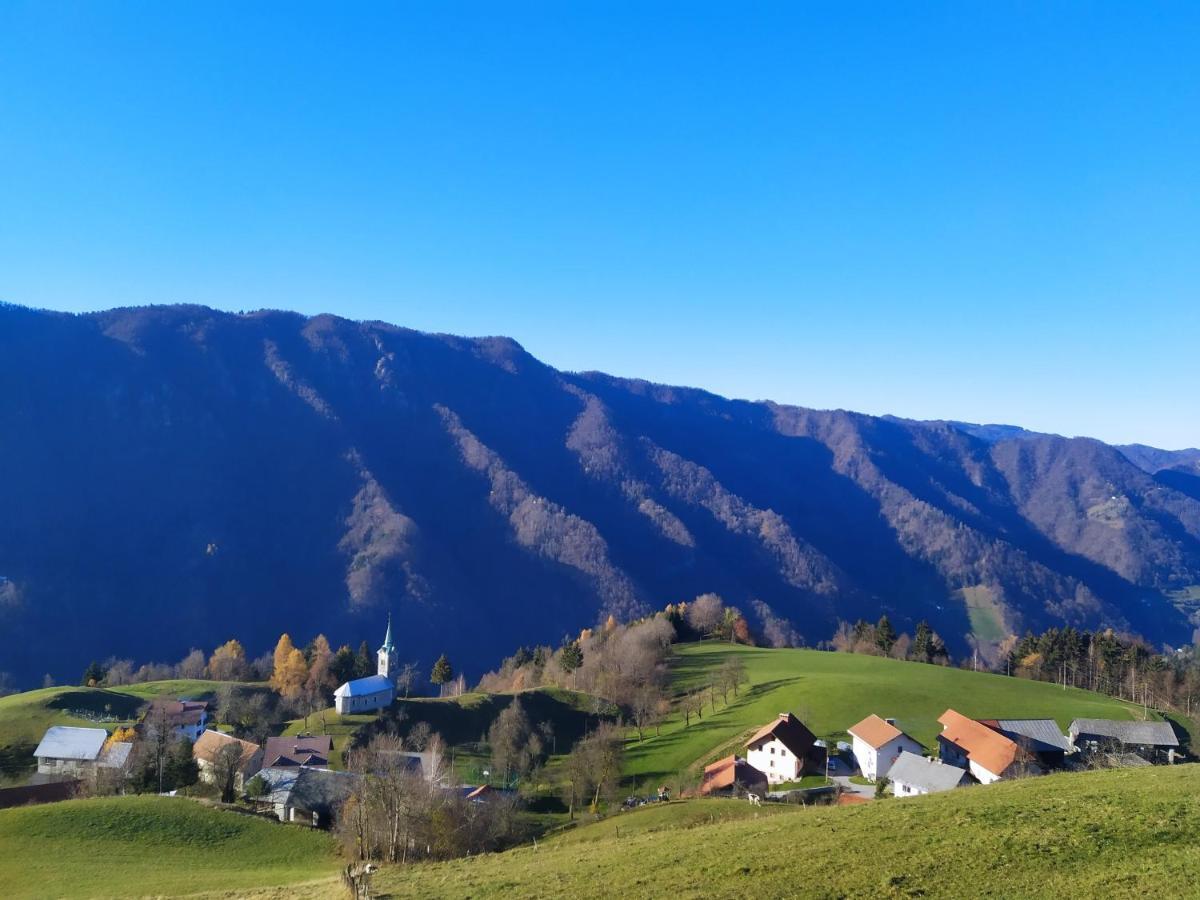 Apartments And Rooms Pri Baslju Cerkno Kültér fotó